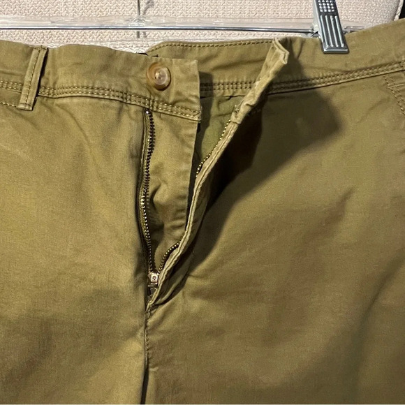 Banana Republic size 10 military desert green shorts - Picture 7 of 12